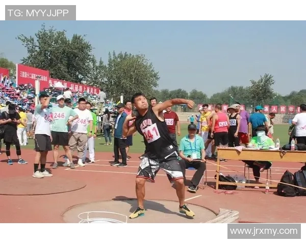 深圳足球队总决赛耐力之战展现团队精神与顽强意志