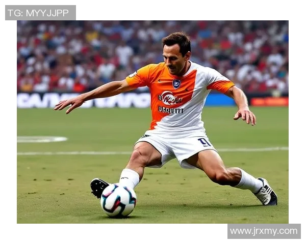 从球场到教练席足球明星的华丽转身与执教之路 从球场到教练席足球明星的华丽转身与执教之路