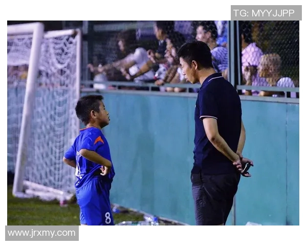 我的竹马是足球明星追梦之路上的青春岁月与友情故事